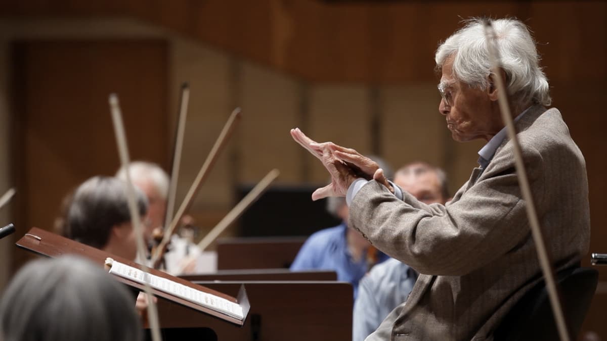 THE BREATH OF THE ORCHESTRA