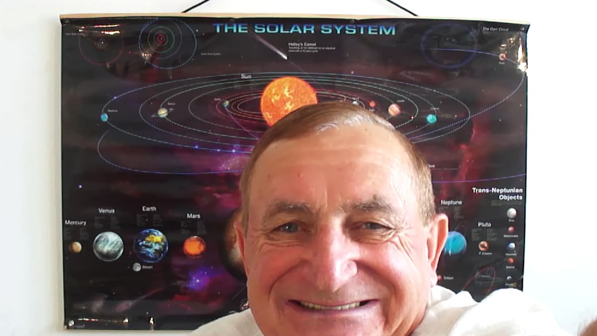 FIRST POLE ON MARS